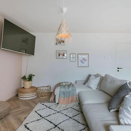 Juan - Stijlvol Appartement Met Uitzicht Op De Kaai Ostende Kültér fotó
