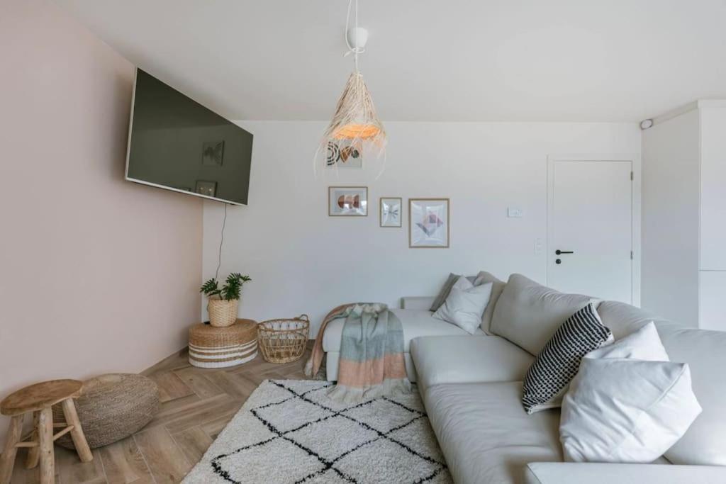 Juan - Stijlvol Appartement Met Uitzicht Op De Kaai Ostende Kültér fotó